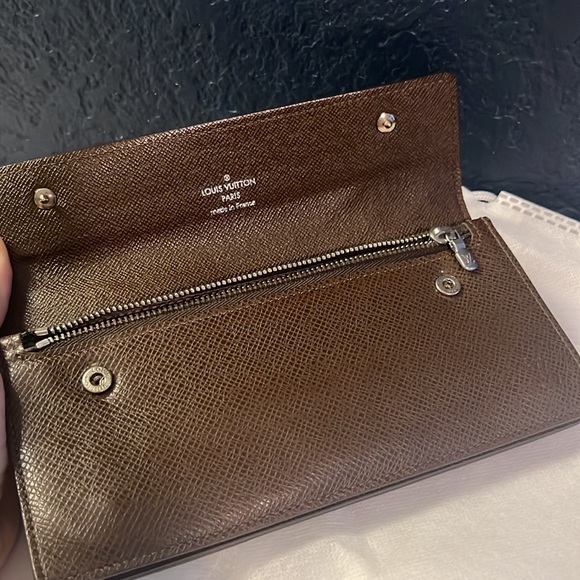 Like New Authentic Louis Vuitton Wallet Brown Saffiano Leather Italian - Picture 3 of 16